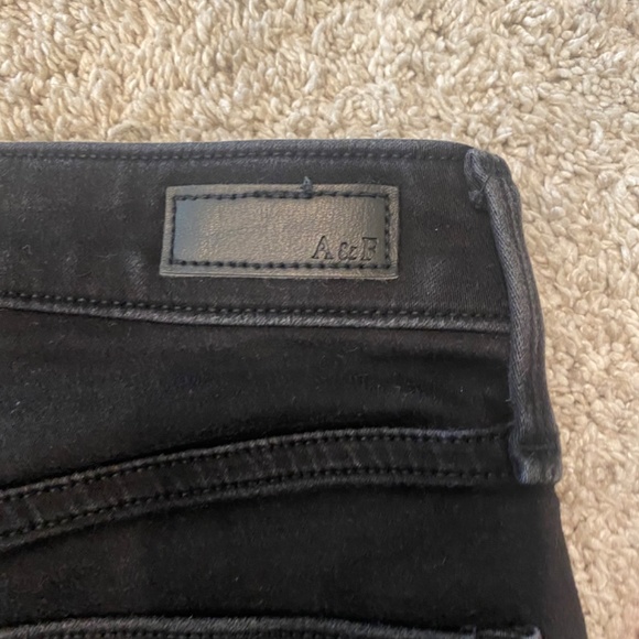 Abercrombie and Fitch High-Rise Black Jeggings - Picture 4 of 4